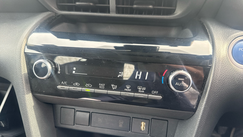 Toyota Yaris Cross 1.5 Hybrid Icon 5dr CVT Hybrid Estate